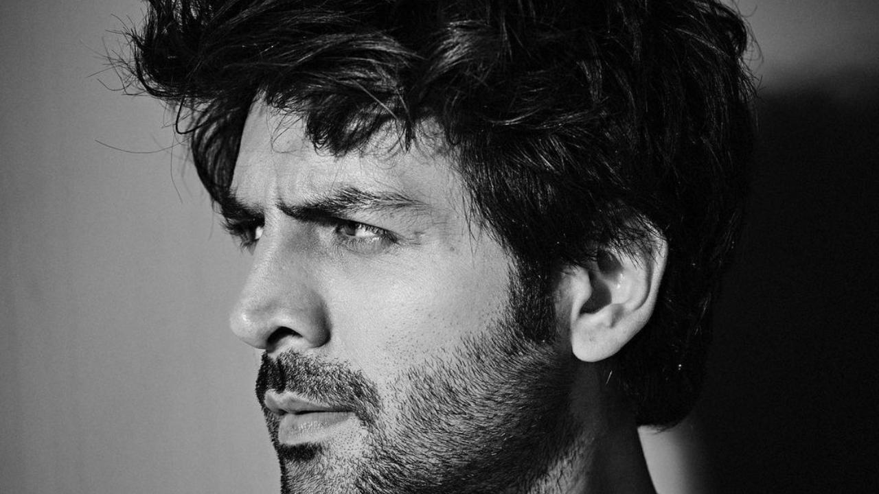 Kartik Aaryan fans keep up the Kartik Purnima tradition. Full Story Read Here  Kartik Aaryan fans keep up the Kartik Purnima tradition. Full Story Read Here 